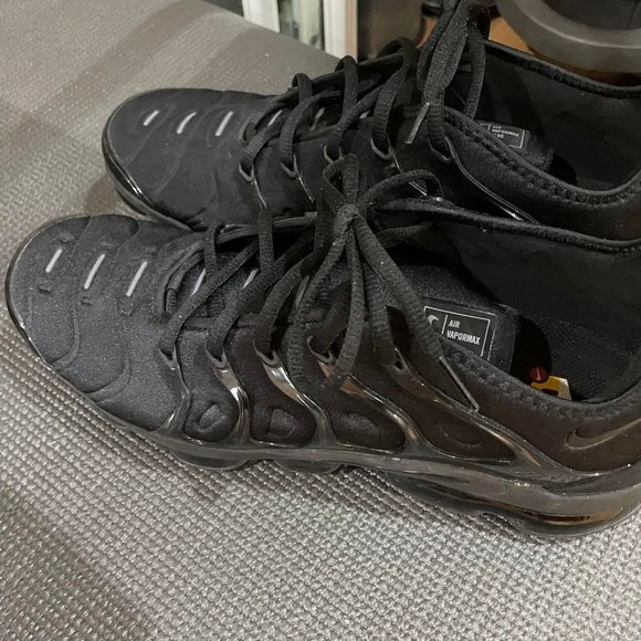 Nike Air Vapormax - Picture 1 of 4